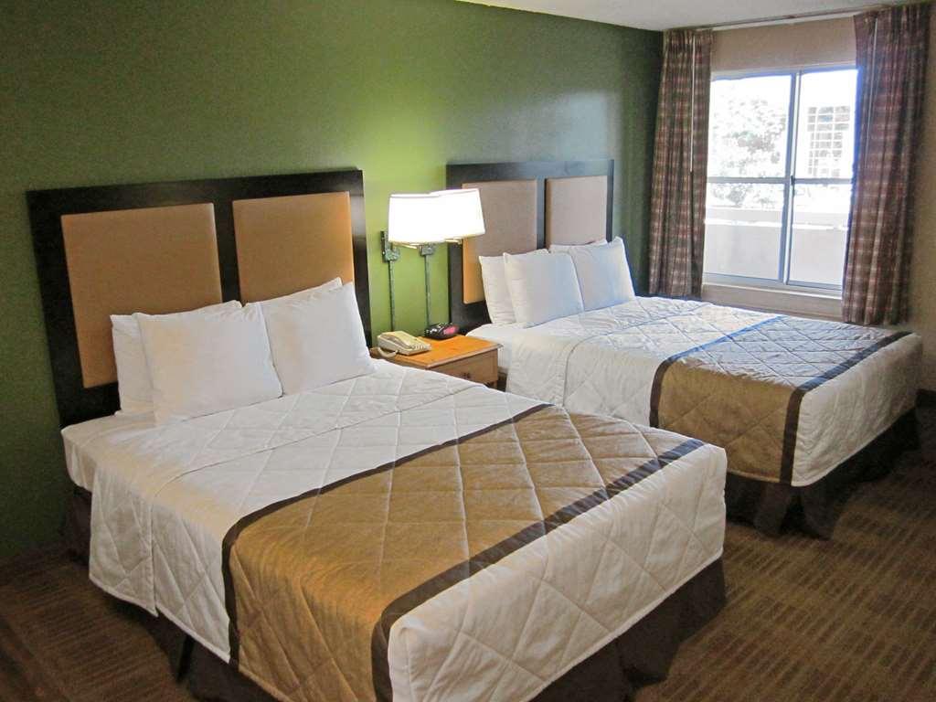 Extended Stay America Select Suites - Raleigh - Research Triangle Park - Hwy 55 Durham Room photo