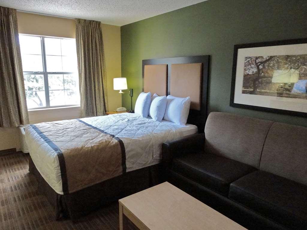 Extended Stay America Select Suites - Raleigh - Research Triangle Park - Hwy 55 Durham Room photo