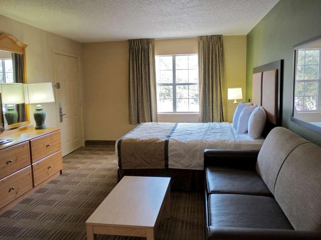 Extended Stay America Select Suites - Raleigh - Research Triangle Park - Hwy 55 Durham Room photo